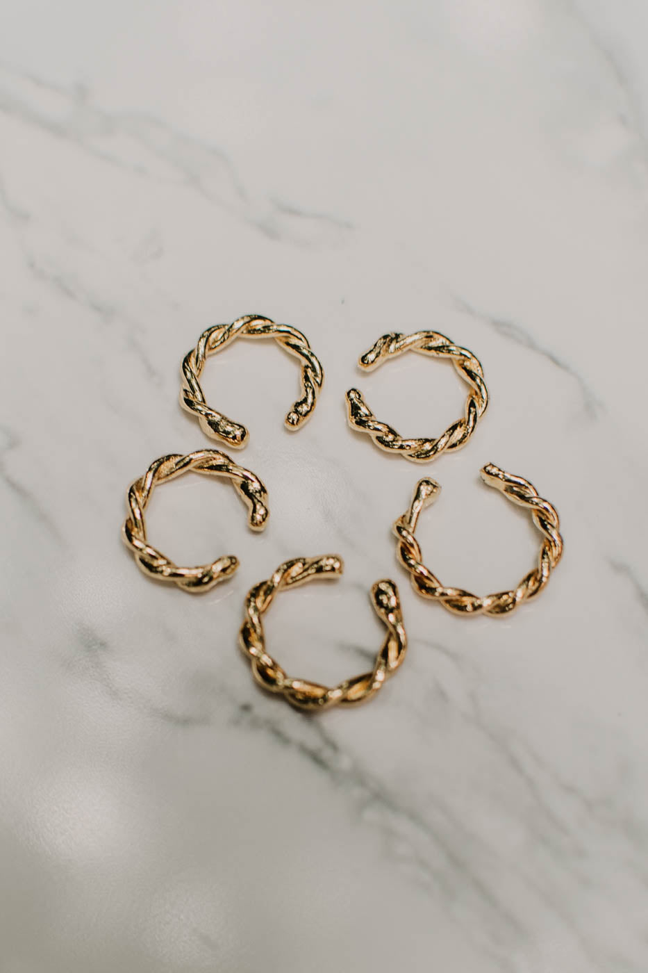 Earcuff Pequeño Dorado