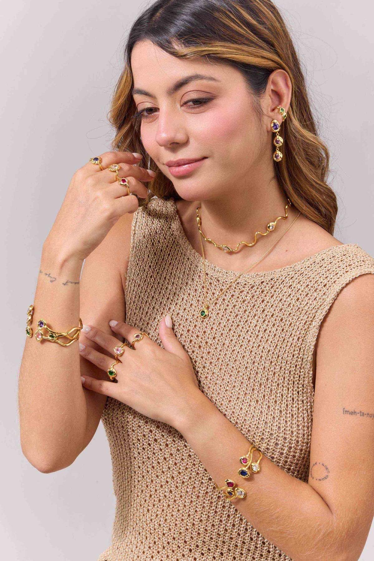 Aretes Flora Dorado