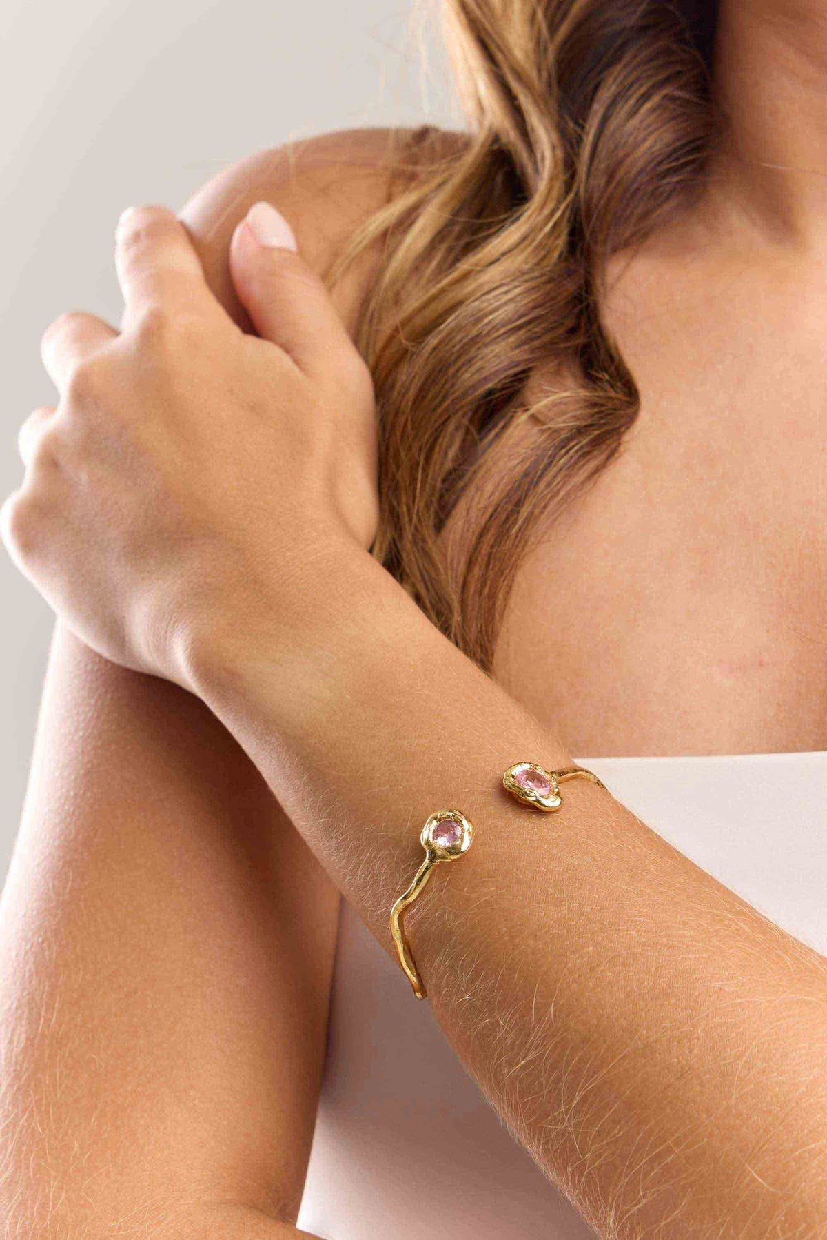Pulsera Aire Dorado