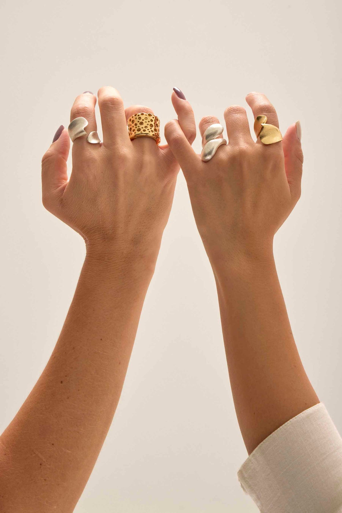 Anillo Oleaje Dorado