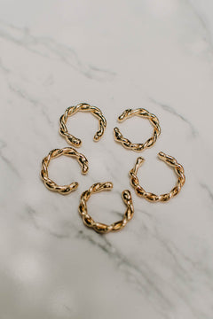 Earcuff Pequeño Dorado